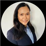 Professeur d'anglais. Peut enseigner la préparation IELTS/TOEFL/SAT. Enseigner l'anglais à lire, écrire, parler et écouter